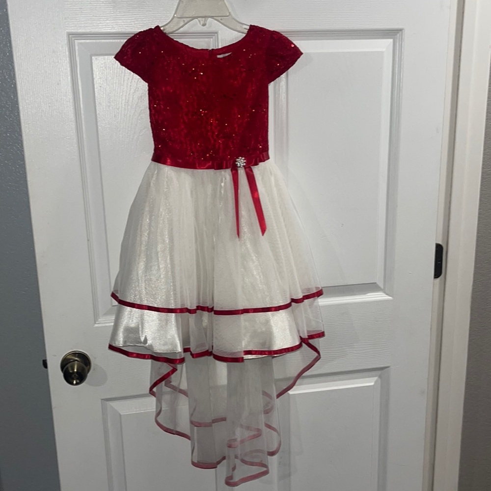 NWOT girl fancy sequence dress size 7